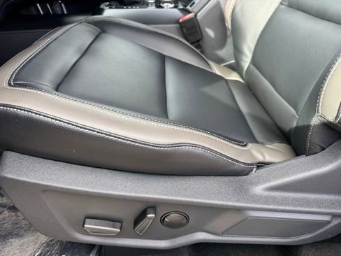 New 2025 Ford Bronco Outer Banks image 14