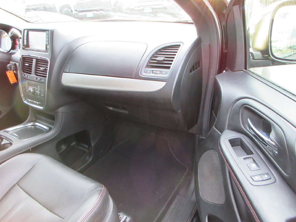 Used 2019 Dodge Grand Caravan GT FWD image 19