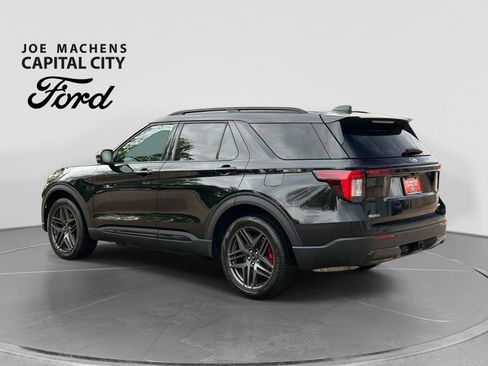 Used 2025 Ford Explorer ST-Line w/ Premium Package AWD/4WD image 9