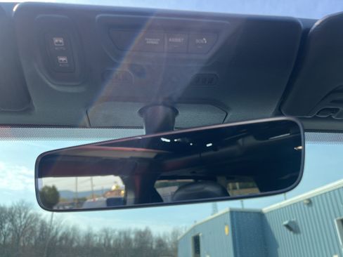 Used 2022 Jeep Wrangler Unlimited Sahara w/ Cold Weather Group image 19