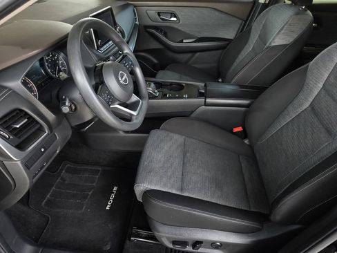 Used 2023 Nissan Rogue SV FWD image 18