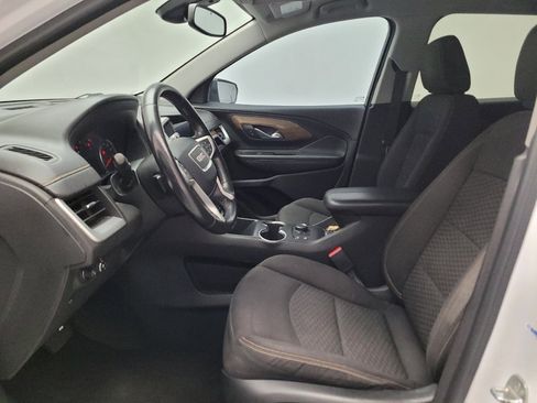 Used 2020 GMC Terrain SLE w/ Driver Convenience Package FWD image 17