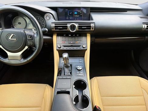 Used 2022 Lexus RC 350 w/ Premium Package RWD image 18