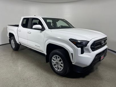 New 2025 Toyota Tacoma SR5