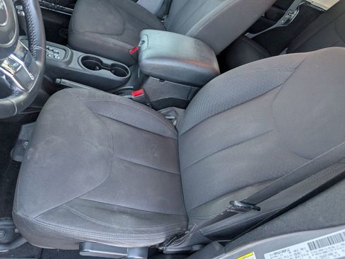 Used 2015 Jeep Wrangler Unlimited Sport w/ Quick Order Package 24S image 10