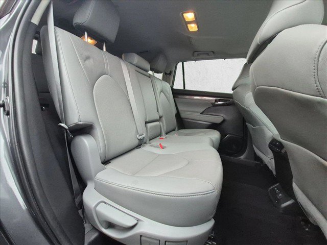 Used 2020 Toyota Highlander Limited AWD/4WD image 19