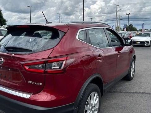 Used 2022 Nissan Rogue Sport SV AWD/4WD image 9