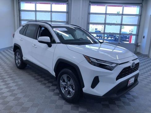 Certified 2025 Toyota RAV4 XLE AWD/4WD image 35