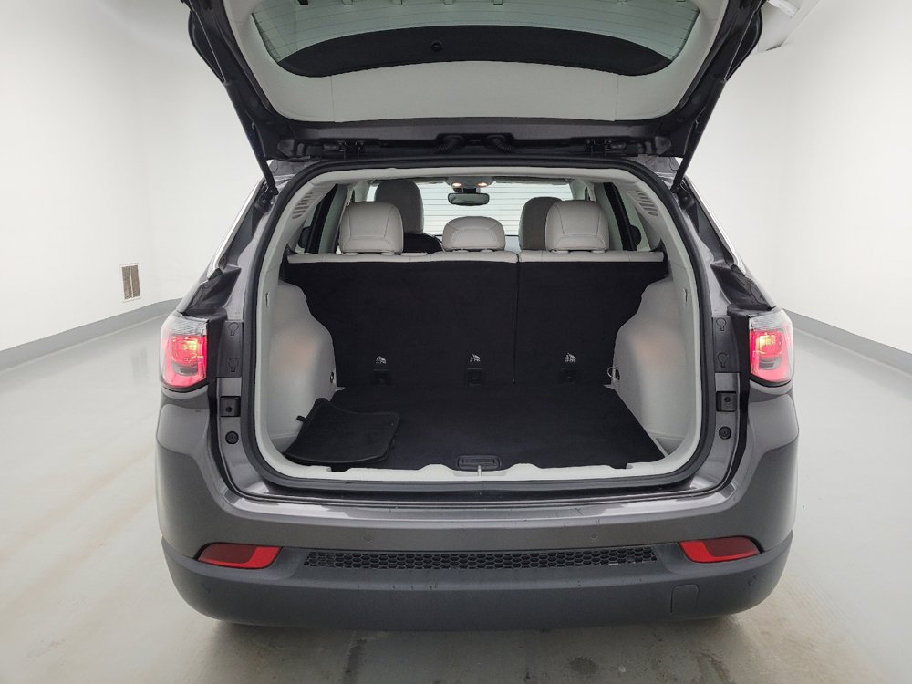Used 2020 Jeep Compass Latitude FWD image 29