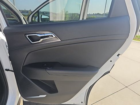 Used 2024 Kia Sportage SX FWD image 17