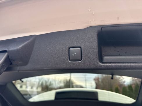 Certified 2022 Ford Escape SEL w/ Technology Package image 37