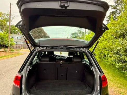 Used 2017 Volkswagen GTI S FWD image 8