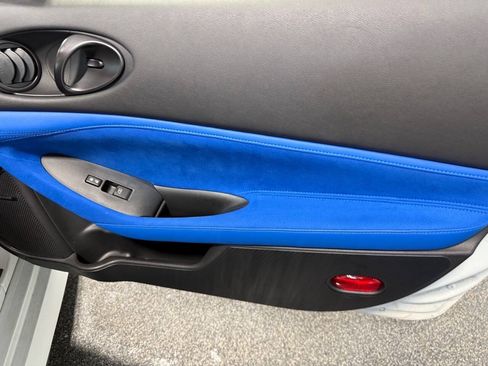 Used 2023 Nissan Z w/ Floor Mat Package (L93) RWD image 22