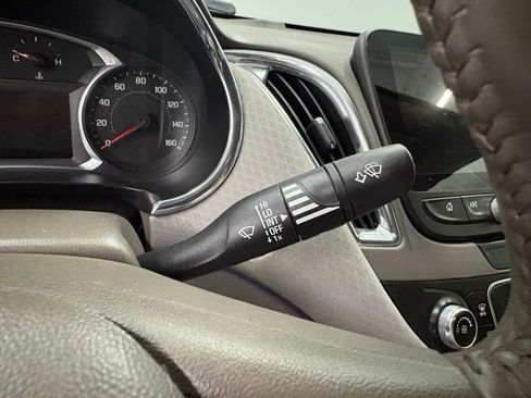 Used 2016 Chevrolet Malibu LT FWD image 18