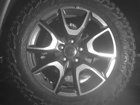 Used 2025 Jeep Compass Trailhawk AWD/4WD image 14