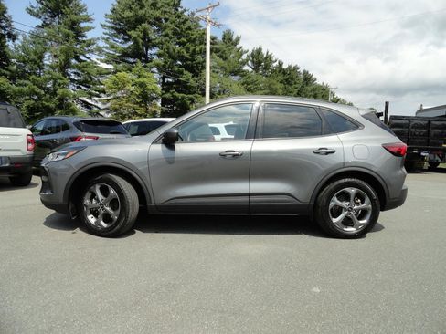 Used 2025 Ford Escape ST-Line Select AWD/4WD image 8