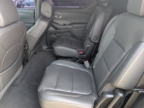 Used 2023 Chevrolet Traverse LT FWD image 26