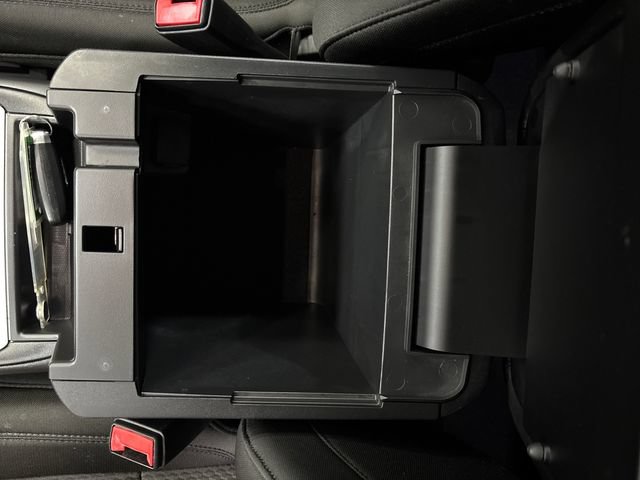Used 2023 Ford Explorer XLT RWD image 24