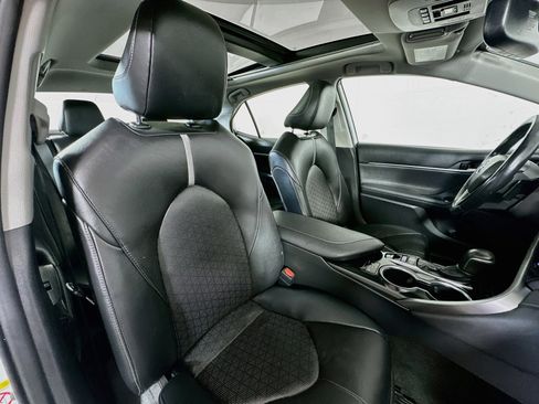 Certified 2019 Toyota Camry XSE FWD image 26