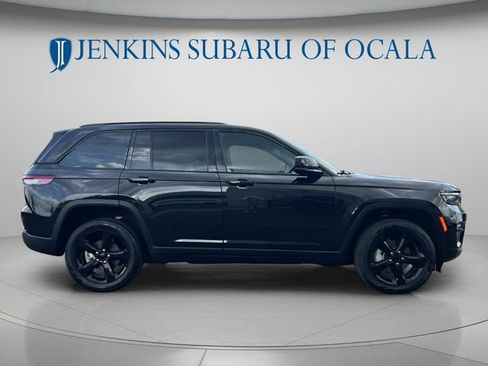 Used 2024 Jeep Grand Cherokee Limited w/ Black Appearance Package RWD image 2