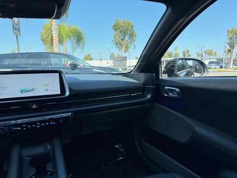 Used 2024 Hyundai Ioniq 6 SEL RWD image 18