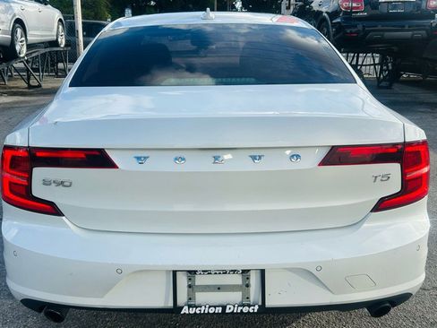 Used 2019 Volvo S90 T5 Momentum image 6