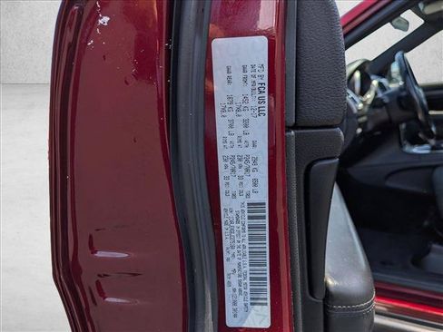 Used 2018 Jeep Grand Cherokee Laredo RWD image 24