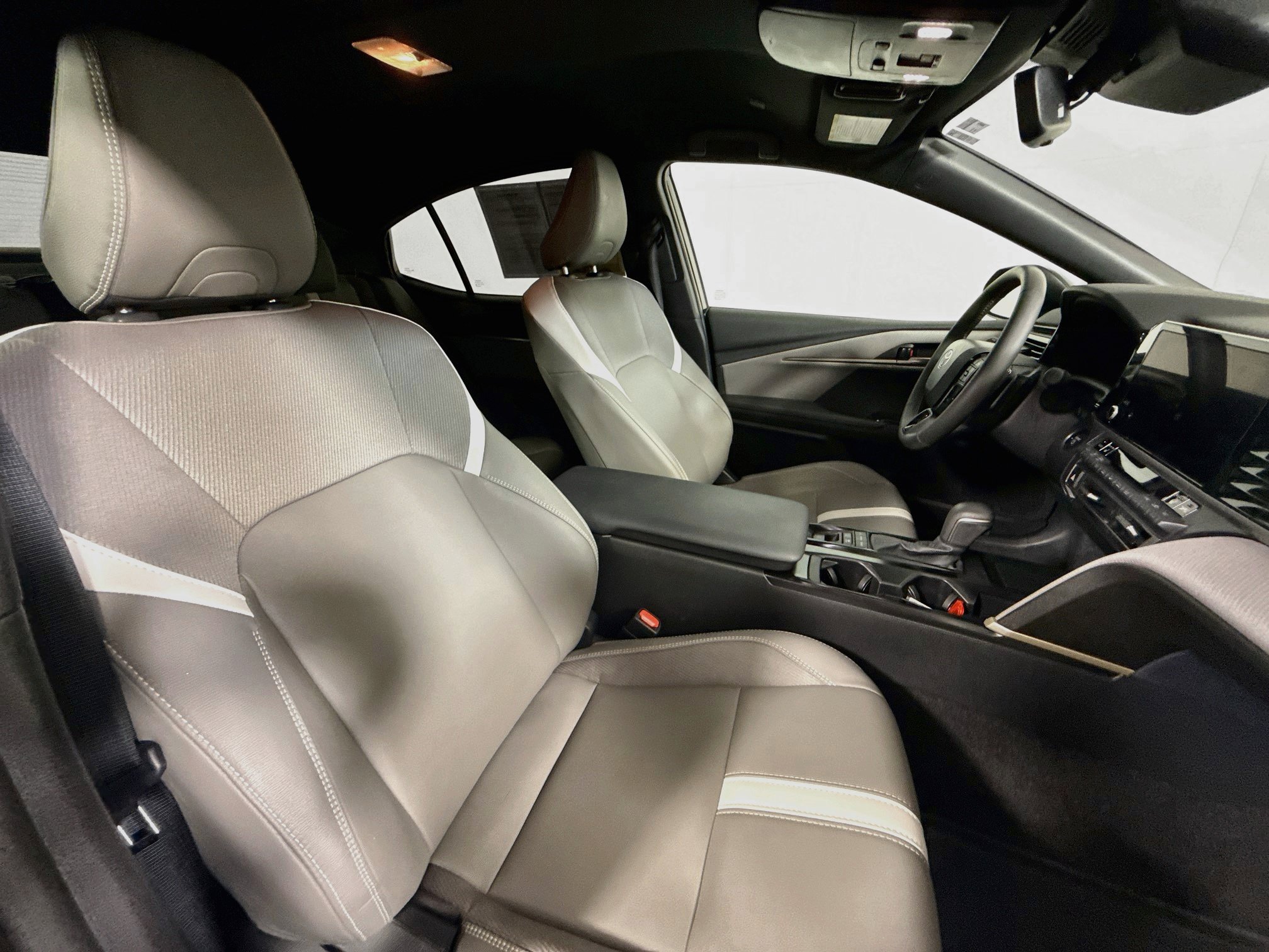 Certified 2025 Toyota Camry SE w/ Convenience Package FWD image 26