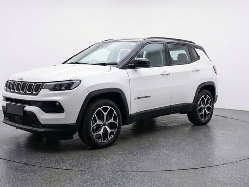 Used 2025 Jeep Compass Limited AWD/4WD image 3