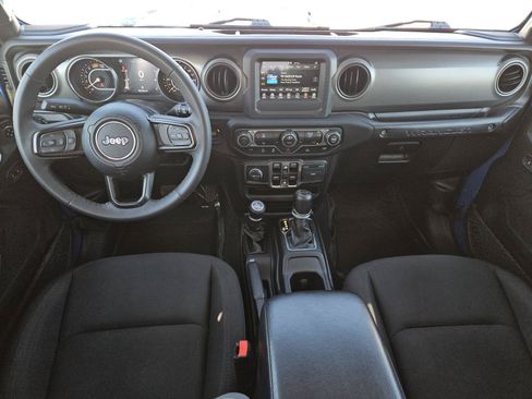 Used 2023 Jeep Wrangler Unlimited Sport AWD/4WD image 11