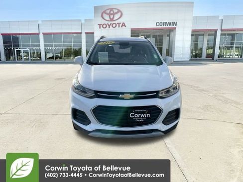 Used 2019 Chevrolet Trax LT w/ Driver Confidence Package image 3