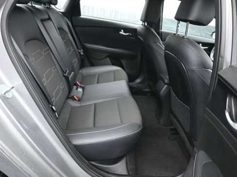 Used 2023 Kia Forte GT-Line FWD image 7