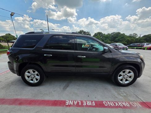 Used 2016 GMC Acadia SLE FWD image 16