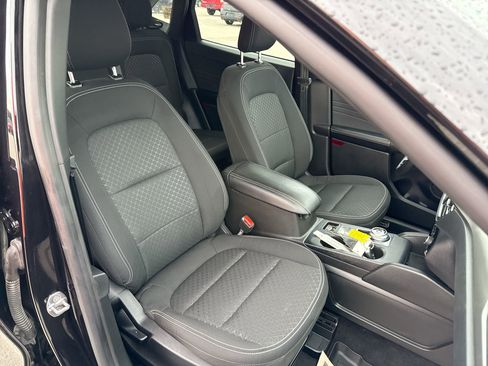 Used 2024 Ford Escape Active w/ Tech Pack #1 FWD image 24
