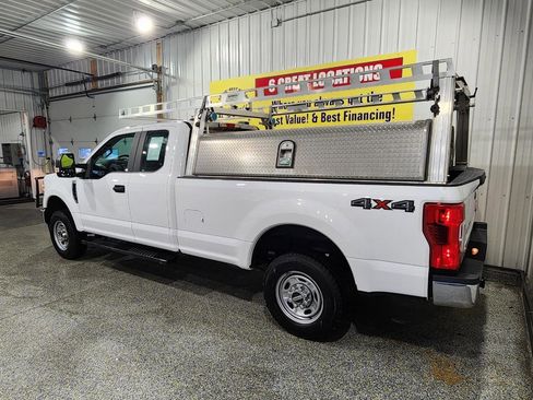 Used 2022 Ford F250 XL w/ Power Equipment Group AWD/4WD image 5