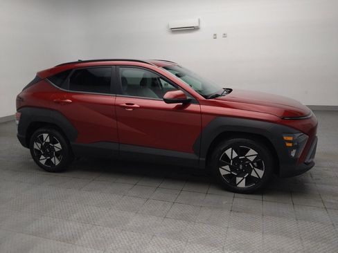 Used 2024 Hyundai Kona SEL FWD image 11