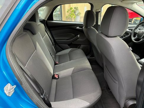 Used 2014 Ford Focus SE FWD image 21