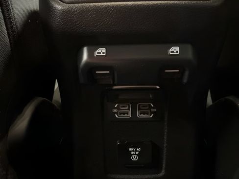 Used 2021 Jeep Wrangler Unlimited Sahara w/ Cold Weather Group AWD/4WD image 22