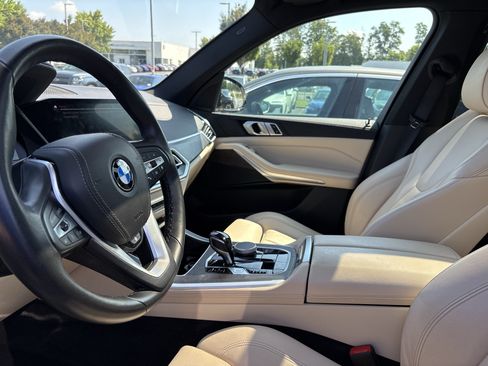 Used 2022 BMW X5 sDrive40i w/ Premium Package RWD image 38