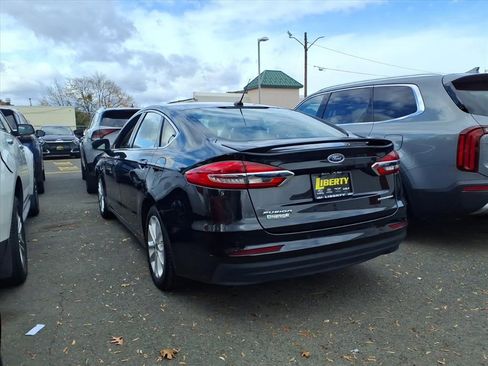 Used 2019 Ford Fusion Energi Titanium image 3