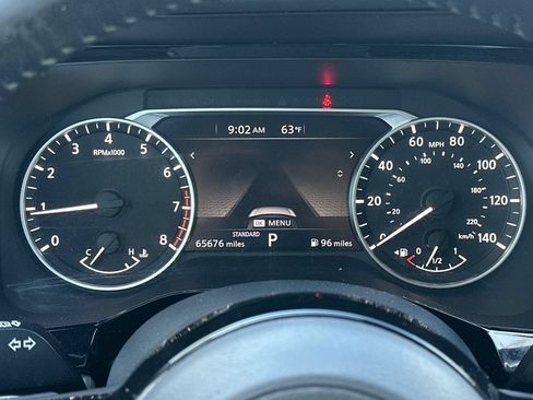 Used 2022 Nissan Pathfinder SV w/ SV Black Package FWD image 34