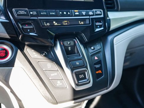 Used 2020 Honda Odyssey EX image 18