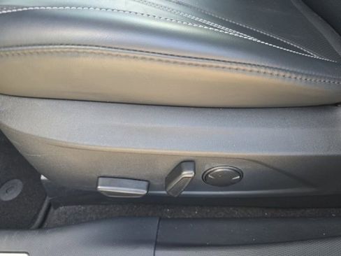 Used 2022 Ford Mustang Mach-E Premium image 8