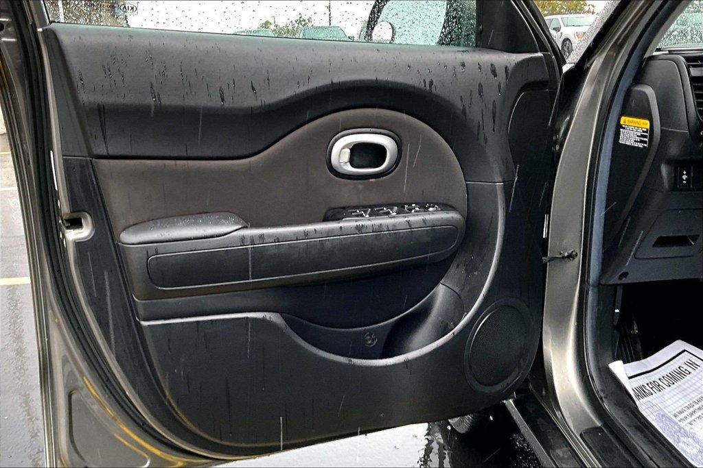Used 2019 Kia Soul FWD image 20