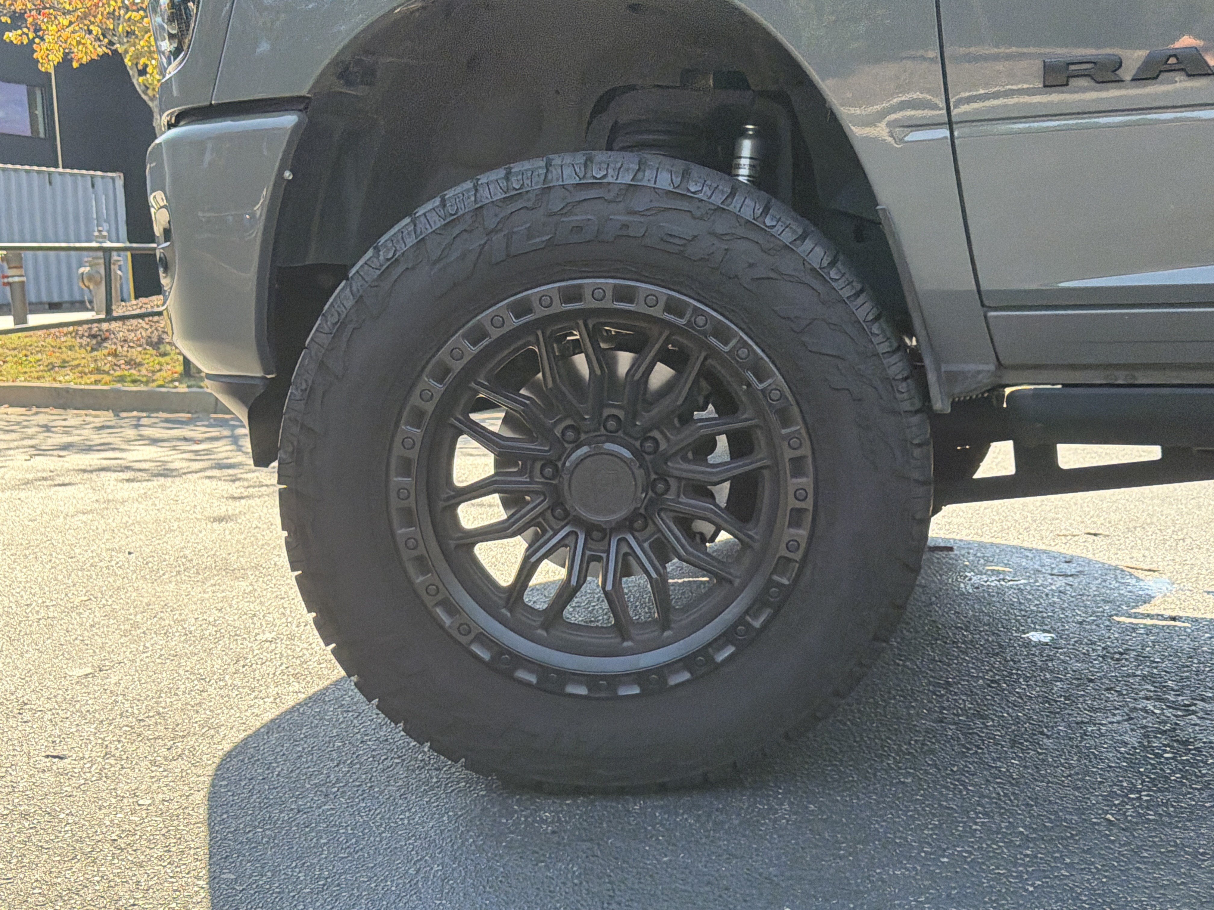 Used 2026 RAM 2500 Laramie AWD/4WD image 14