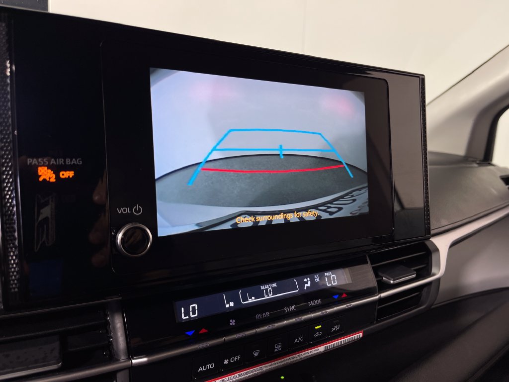 Certified 2026 Toyota Sienna LE FWD image 21