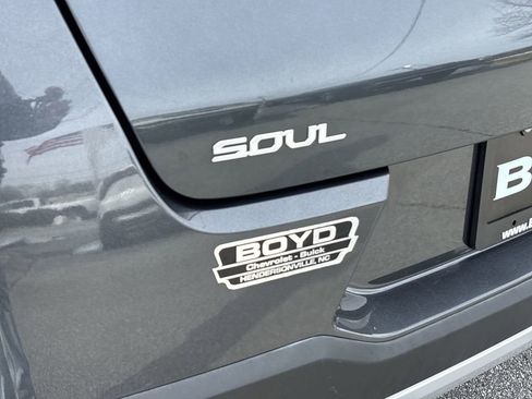 Used 2023 Kia Soul LX image 30