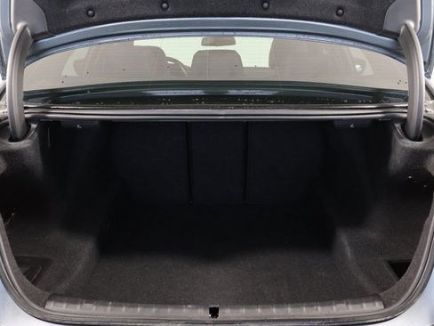 Used 2021 BMW 530i w/ Premium Package image 12