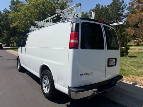 Used 2013 Chevrolet Express 1500 AWD image 3