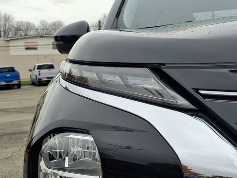 Used 2023 Mitsubishi Outlander SEL image 9